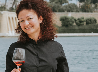 Ines Alcivar – Vinoteca Numero Primo Brindisi